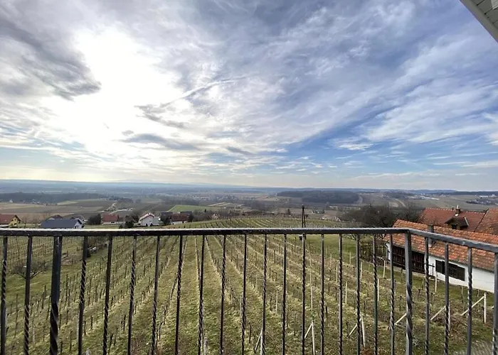 Sonnenterrasse Kloecklschuster Klochberg