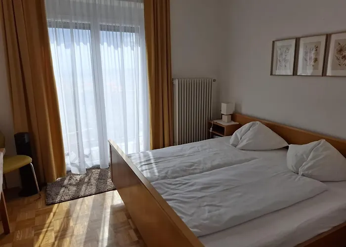 Sonnenterrasse Kloecklschuster Klochberg